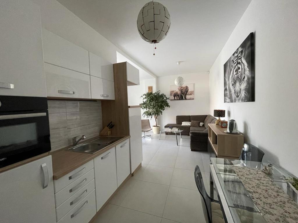 Apartman Lodenica بييشتِني المظهر الخارجي الصورة