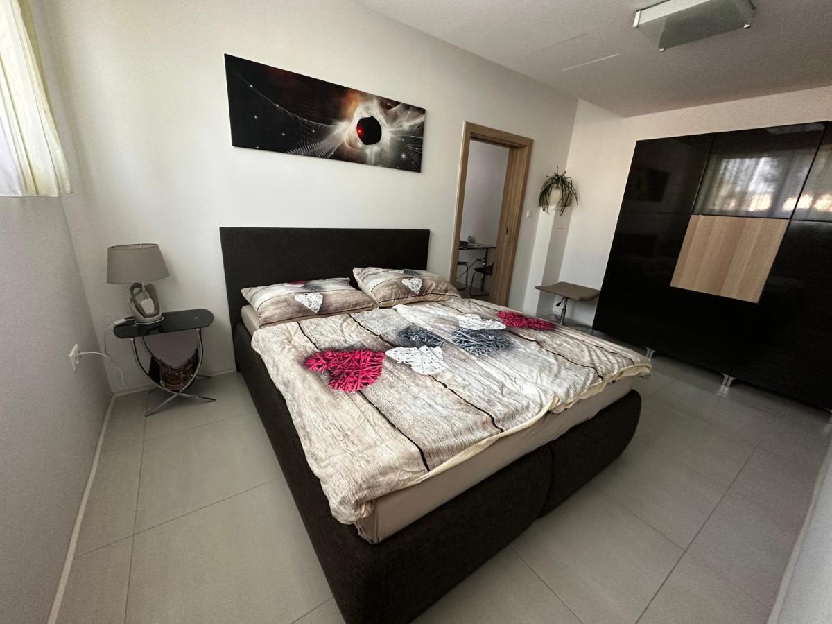 Apartman Lodenica بييشتِني المظهر الخارجي الصورة